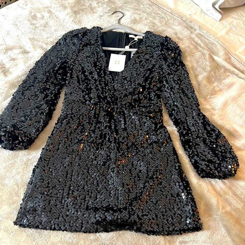 Black elegant dress